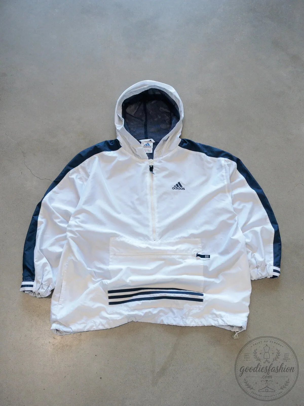 Vintage Adidas White Pullover Windbreaker Jacket with Hood